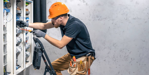 Best Electrical Installation Contractor  in Universal City, TX